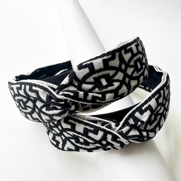 That Girl Headband - Black/White or Magenta/White Patterned Headband - Picture 9 of 10